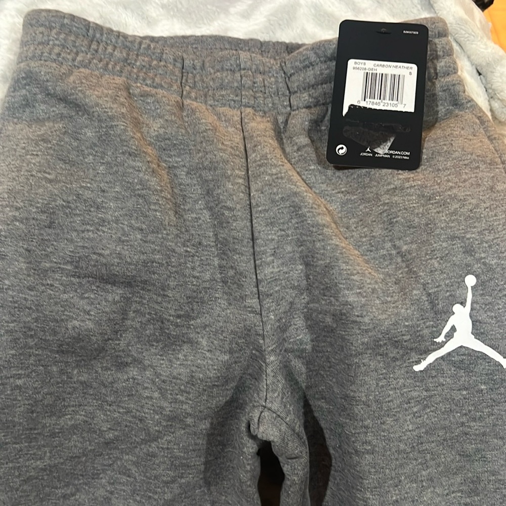 NWT BOYS JORDAN SWEAT PANTS